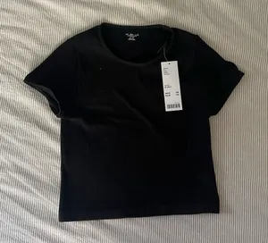 New black urban outfitters shirt thumbnail 1