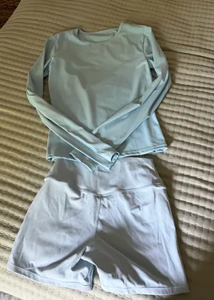 Light blue matching workout set Size L thumbnail 1