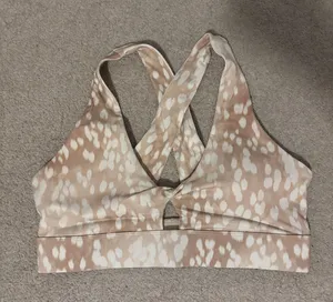 Fabletics Sportsbra thumbnail 1
