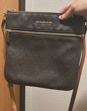 Michael Kors bag thumbnail 1