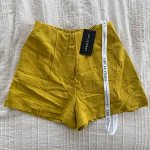 Yellow Linen Shorts thumbnail 3