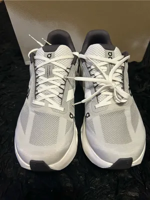 ON CLOUDSURFER Next Wide gray athletic training running shoes sneakers sz 9 new thumbnail 7