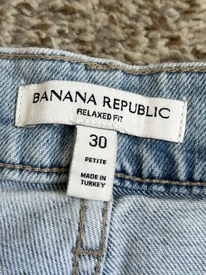 NWT Banana Republic Light Blue Mid Rise 90s Relaxed Straight Jeans Denim Casual thumbnail 2