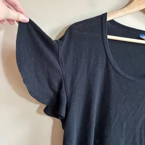 Old Navy Flutter Sleeve Scoop Neck Top S Black Womens Ruffle Knit Tee thumbnail 3