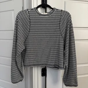 Madewell Striped Curved Long-Sleeve Balloon-Sleeve Tee thumbnail 2