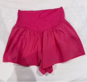 OFFLINE By Aerie Real Me Crossover Flowy Short size - small WORN ONCE thumbnail 1