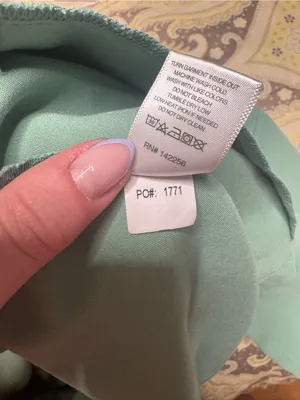 Figs scrub top thumbnail 5