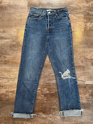 Levi's Wedgie Straight Leg Medium Dark Wash Distressed Raw Cuffed Hem 25 Buttonfly thumbnail 1