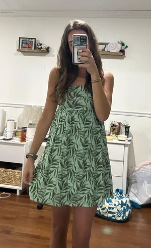 Francesca’s Dress thumbnail 1