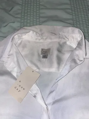 A New Day NWT White Button-Up Long Sleeve Shirt thumbnail 4
