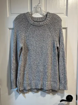 Aerie Sweater in Grey Size Small thumbnail 1
