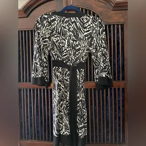 “Body central” dress  thumbnail 2