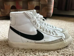 Nike Blazers thumbnail 1