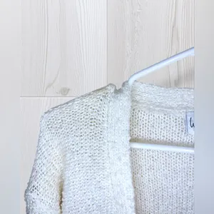WYE OAKS Women’s Cozy White Button Up Knit Cardigan thumbnail 4