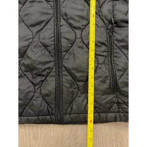 H&M Quilted Puffer Jacket Women’s XS Hooded Black thumbnail 3