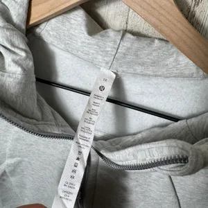 Lululemon Gray Full Zip Scuba Cropped Hoodie Womens Size 10 thumbnail 3
