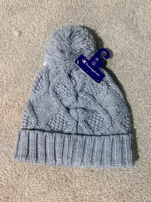 Champion Grey Cable Knit Fleece Lined Foldover Pom Pom Beanie OSFM thumbnail 2