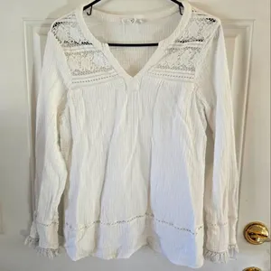 Women's Long Sleeve Top Size Medium Beachlunchlounge blouse thumbnail 1