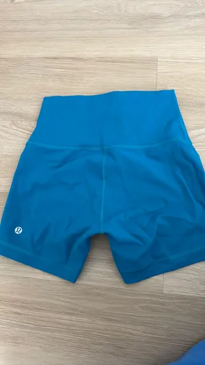 Lululemon Shorts thumbnail 3