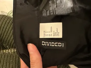 H&M CrêPed Satin Skirt thumbnail 4