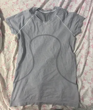 Lululemon swiftly tech size 8 thumbnail 1