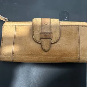 Fossil Tan Leather Accent thumbnail 6