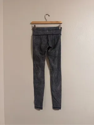 Lululemon High-Rise Black & White Grid Leggings thumbnail 2