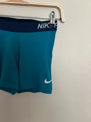 Nike Pro Shorts (S)  thumbnail 2