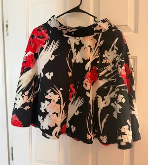 Abercrombie & Fitch Floral Swing Skirt - Black, Red & White thumbnail 1