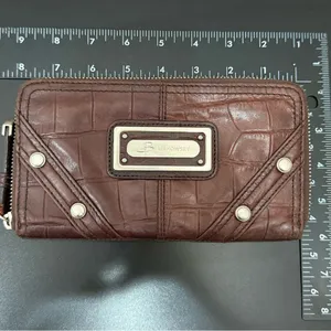 B MAKOWSKY Brown 100% Genuine Leather Zip Around Wallet 8”X4” thumbnail 11