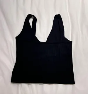 Free People Black V-Neck Ribbed Cropped Knit Tank Top thumbnail 4