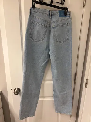Abercrombie 90s Straight Ultra High-Rise Jeans thumbnail 2