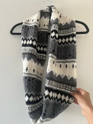 American Eagle Gray Fair Isle Infinity Scarf Womens Wool Blend Nordic Winter thumbnail 3