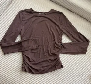 Pink Rose Chocolate Brown Long Sleeve Twist Front Top M thumbnail 1