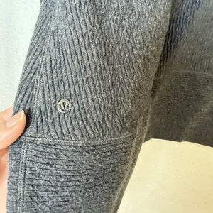 Lululemon Retreat Yourself Textured Pullover Sweatshirt Dark Gray L/XL thumbnail 3