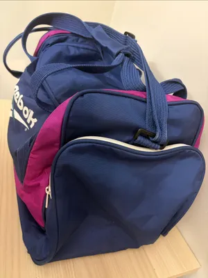 Reebok Vintage Blue and Magenta Duffel gym bag thumbnail 4