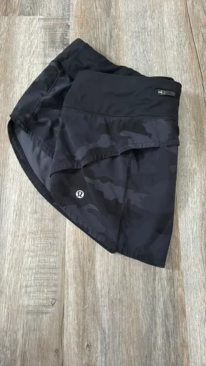 Lululemon Speed Shorts 2.5" Low-Rise thumbnail 3