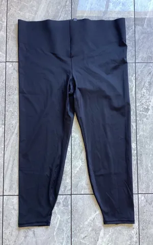 Savage X Fenty Sport Rihanna High Waisted Cropped Leggings Black 4X NWT thumbnail 1