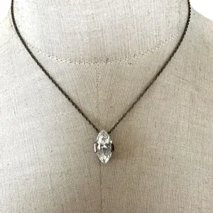 Avon vintage rhinestone pendant necklace Silver thumbnail 1