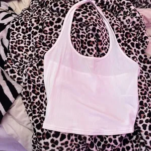 Amazon Super Cute Worn Basic and Simple White Lightweight Halter Crop Top thumbnail 2
