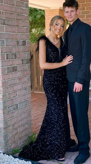 Alyce Paris Black Prom Dress thumbnail 1