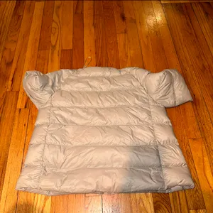 Zara TRF Speciale Italia White Duck Down Quarter Sleeve Puffer Jacket thumbnail 3