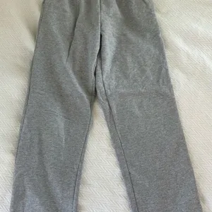 Gildan Gray Sweatpants thumbnail 1