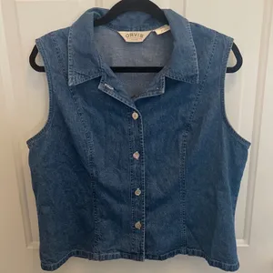 Orvis Womens Denim Vest Medium Wash Button Front Large Western Coastal Cowgirl thumbnail 2