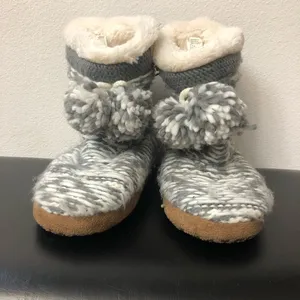 Womans boot slippers thumbnail 1
