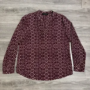 Ivanka Trump Burgandy Dressy LS Blouse Women’s L Half Clasp Button Office‎ Wear thumbnail 7
