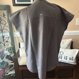 Fabletics Scrub Top thumbnail 2