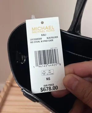 Michael Kors Purse And IPad Case thumbnail 4