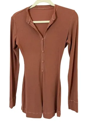 Skims Soft Lounge Henley Romper Ribbed Long Sleeve in Color Wood sz. L thumbnail 1