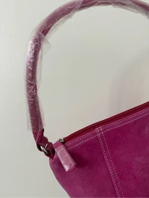 Y2K Suede Shoulder Bag in Fuchsia Pink thumbnail 3